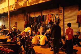 Asyiknya Main Ke Pasar Roma Malang, Makin Malam Makin Ramai