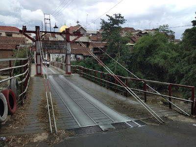 Jembatan lawas di bumiayu malang